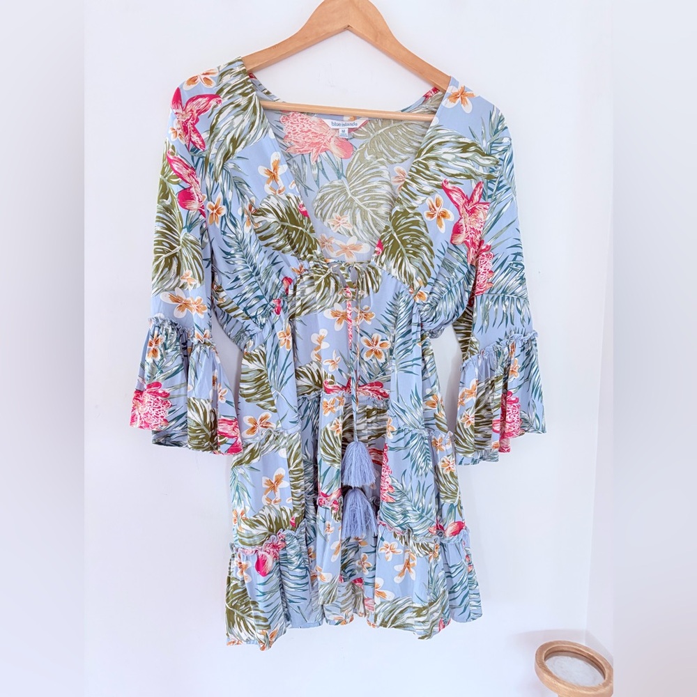 BLUE ISLAND Sz M Blue Floral Tropical Beach Cover Up Resort 3/4 Sleeves Flowy